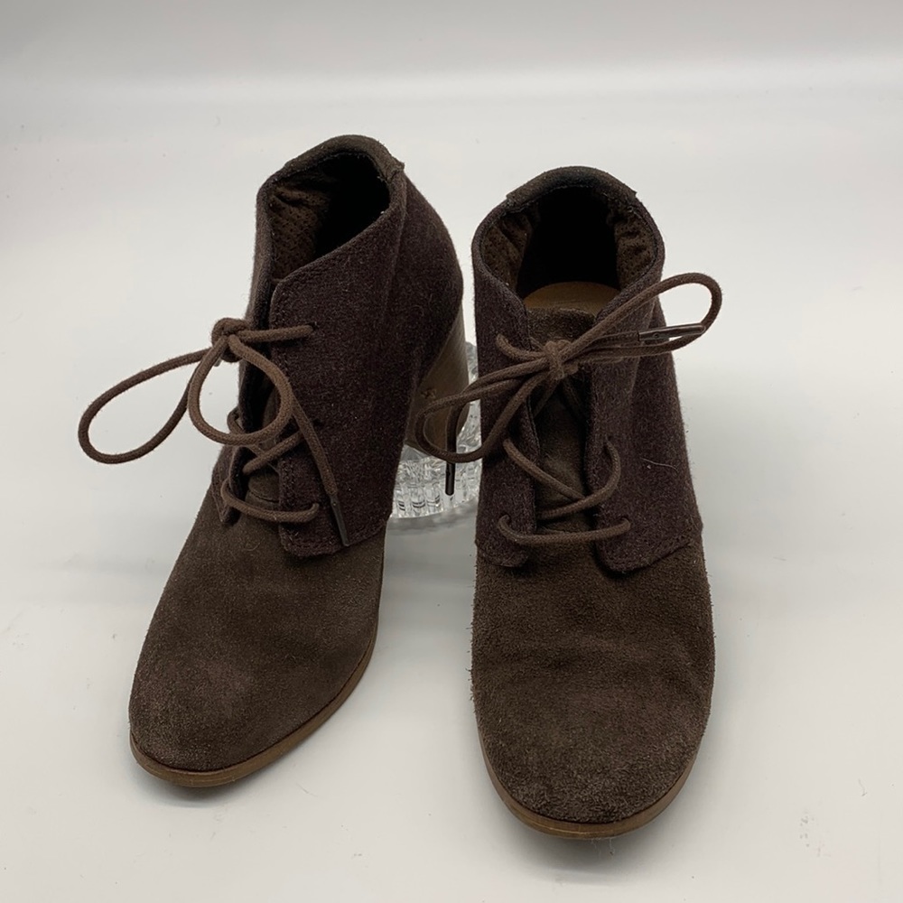 Tom's Lunata Brown Suede Ankle Boots Size 6.5
